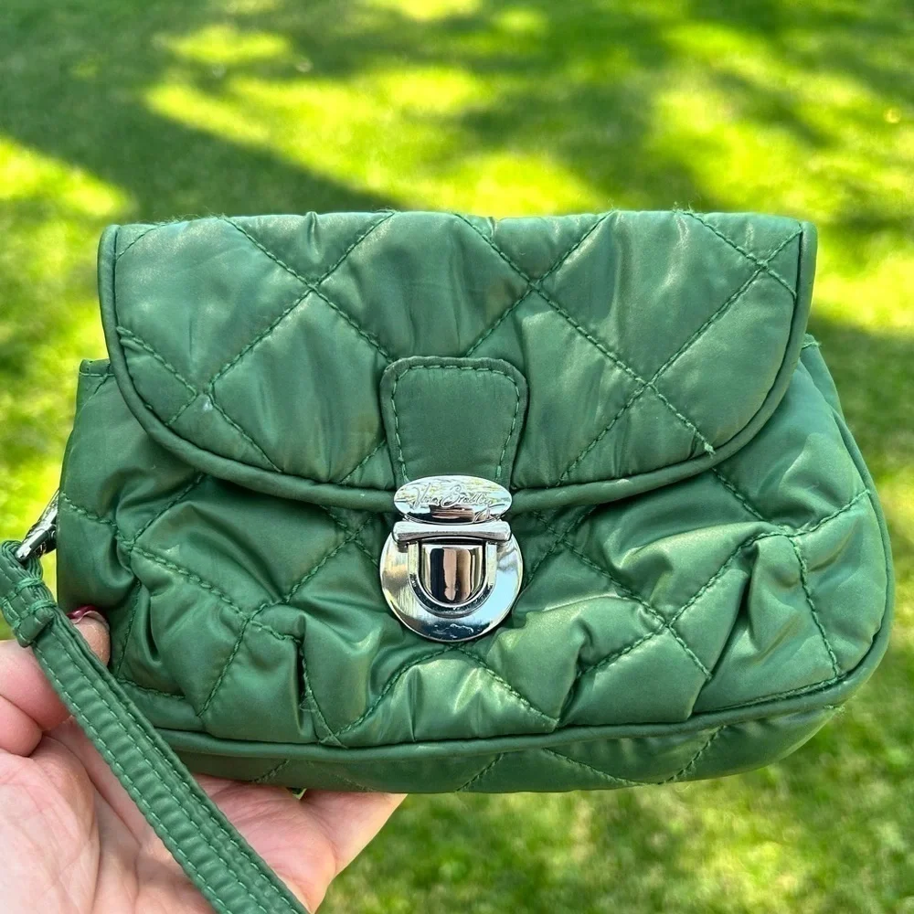 VERA BRADLEY Puffy Quilted Wristlet in Fern/Green